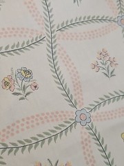 American legacy fabric beige polished cotton w/vines and small flowers 1981