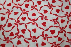 HEARTS WITH RIBBONS AND BOWS ON WHITE – 100% COTTON FABRIC