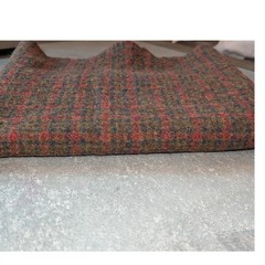 100% Felted Wool Fabric Remnant ~480 GSM Blanket Weight Plaid Red 35×42 VTG