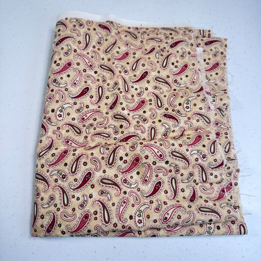 vintage MBT quilting cotton fabric beige red paisley floral 18×43