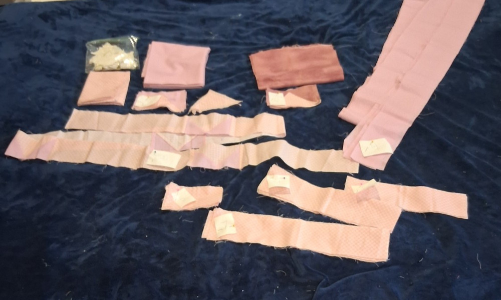 Unfinished Quilt Kit Lot Pink Geometric Sawtooth Star Pieces Cotton Fabric