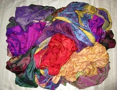 LOT PURE SILK Antique Vintage Sari REMNANT Fabrics 100 GRAMS Change Color