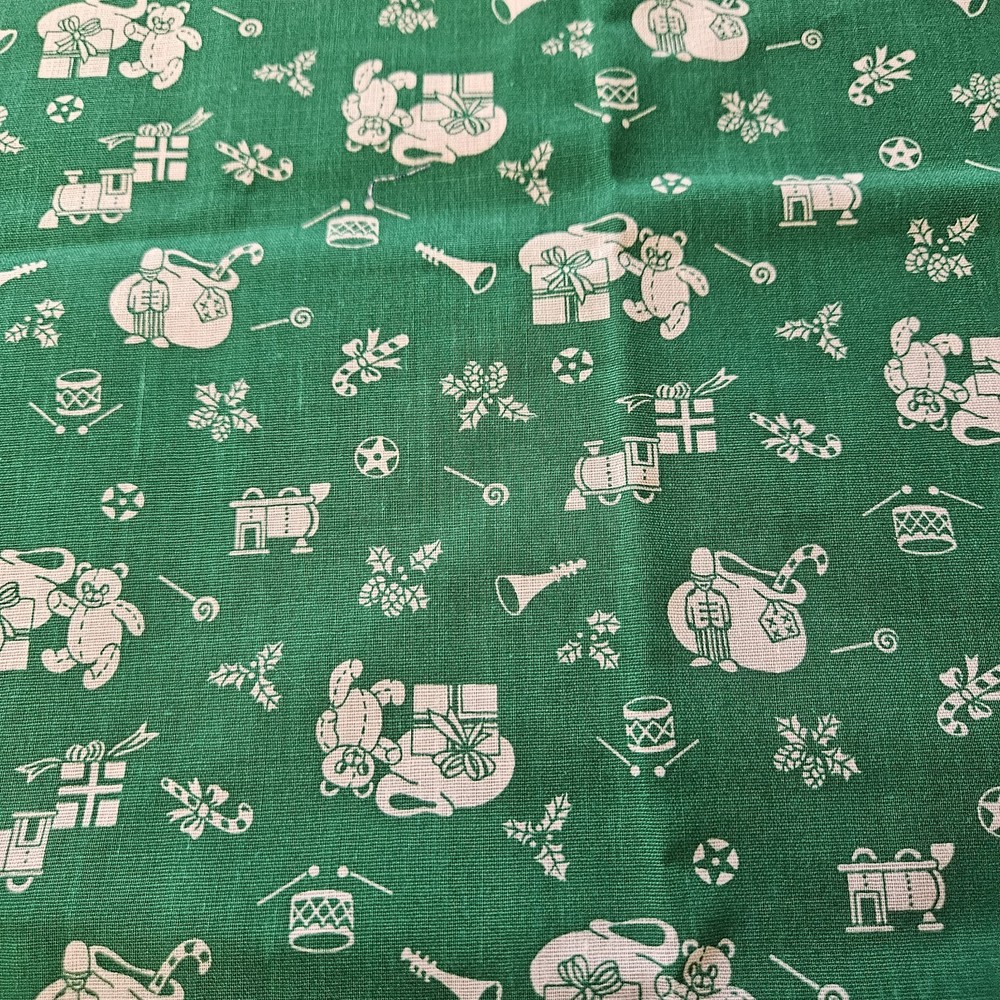 Vintage Wamsutta Christmas Toy Green & White Cotton for Quilting 33 x 36 inches