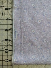 REMNANT VTG Wamsutta Lavender Calico Floral FABRIC Tiny Daisies BTFQ 18×22