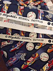 ELIZABETH’S STUDIO # 139 IN MOTION NASCAR RACE CARS /FLAGS /TIME CLOCK BTFQ