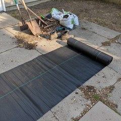 Professional 4ft x 50ft Weed Barrier Fabric – Easy Setup & Moisture Retention