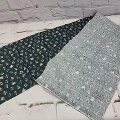 Fabric Remnants Scrap Lot 12oz Vintage Floral Prints Sports Teams Quilt Craft