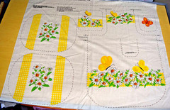 4 Vintage 1981 Dan River Apron & More Panel Pattern Sewing Lot Santa Floral