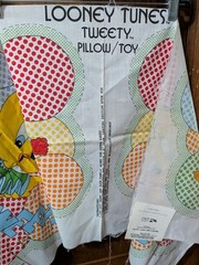 Looney Tunes Tweety Pillow/Toy Panel Fabric 45×18″ Vintage 1981 Princess Fabrics