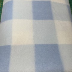 1 7/8 Yard Fleece Blue And White Squares