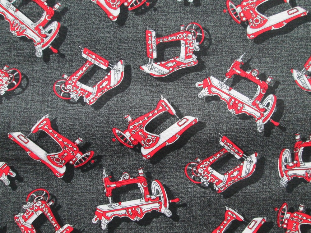 ANTIQUE SEWING MACHINES RED BLACK SEWING ITEMS COTTON FABRIC FQ
