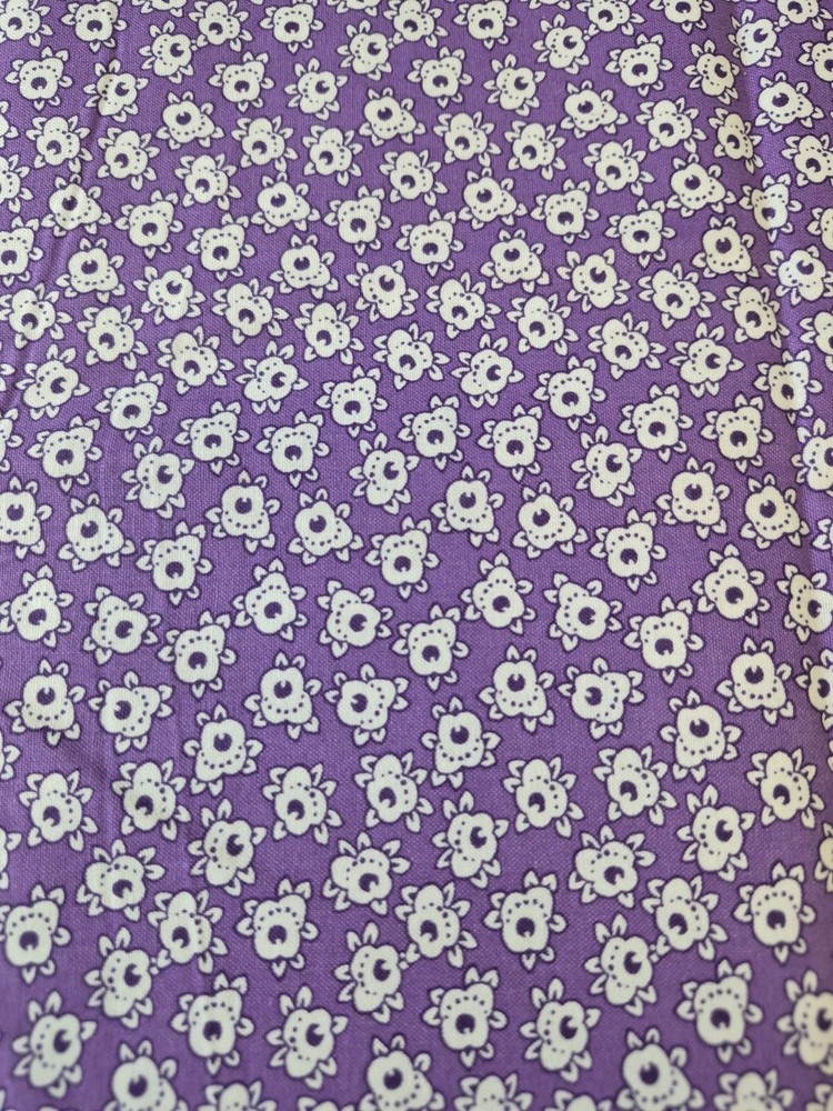 Jo-Ann Cotton Fabric Purple White Floral Print 35×43 Inches