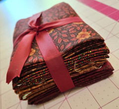7 Fat Quarters Cotton Quilting Sewing Crafts Red Burgundy Fabric JO-ANN Bundle
