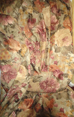 BURLINGTON MONACO MULBERRY GOLD FLORAL (1P) LAGRE FABRIC (55 X 358) 9.94 YARDS