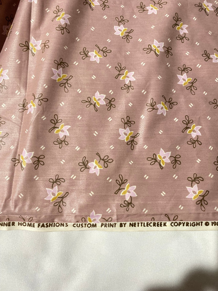 Polished cotton print /Skinners Home fashions by Nettlecreek(1981) 35″ x 45″