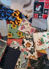 Fabric Quilting Squares 4×4 Lot 1lb 1oz Cotton Calico Prints Scraps Patchwork