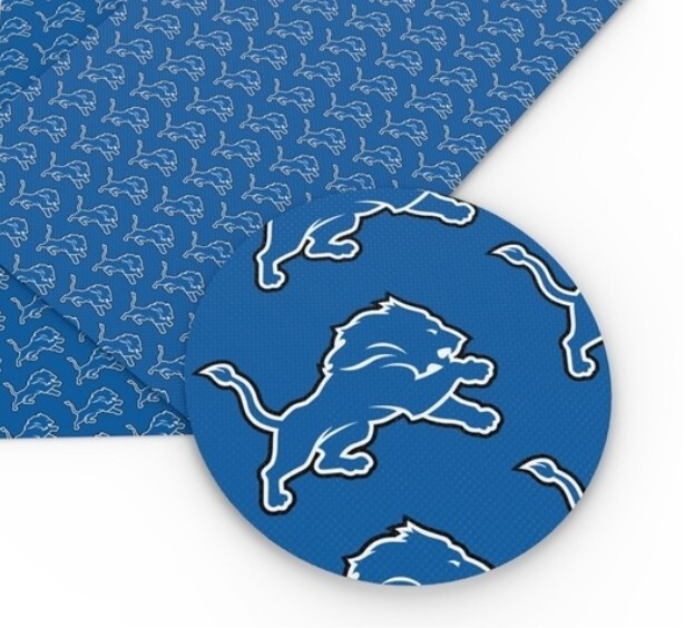 Lions Polyester Cotton blend fabric. 18″ x 55″ Detroit Football 1115591