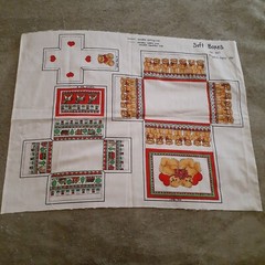 VTG Cottagecore Fabric Sewing Panel Teddy Bear Flowers Soft Boxes Cut Sew 1981