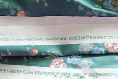 House N Home Fabrics & Draperies Green Blue Peach Floral Bouquet Chintz App 5 Yd