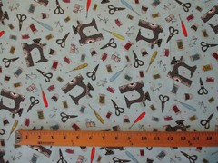 RETRO SEWING MACHINES SEW ITEMS SCISSORS BLE DIGITAL PRINTING COTTON FABRIC BTHY