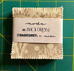 Moda Mini Charm Pack – 42 pcs – 2 1/2″ squares