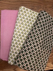 Bundle of 6 yds x 44″., Red Rooster,Benartex,Windham Fabrics. 2yds of each print