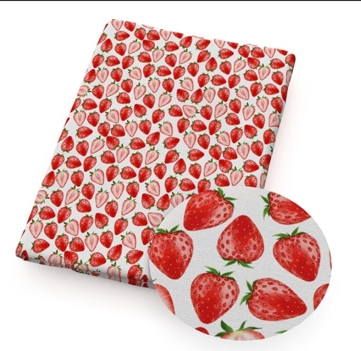 Strawberry fruit summer 95% polyester 5% Cotton fabric 20″x55″ 1102856