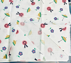 VTG Dotted Umbrellas Pink Hats Purple FLorals on White 16X12″ + Remnants