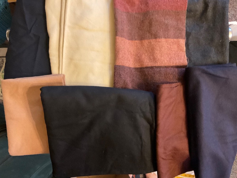 5 Pounds Pendleton Wool Fabric Remnants Lot # 4 Large Pieces New Low Price