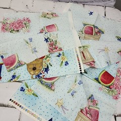 Fabric Remnants Scrap Lot 12oz Vintage Floral Prints Sports Teams Quilt Craft