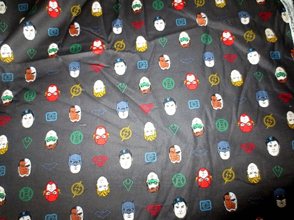 Justice League famous characters cotton quilting fabric bhy x 44″ w Camelot fab