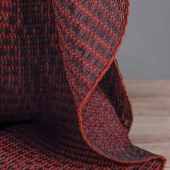 50*137cm Vintage 3D Red & Black Particle Woven Checkered Jacquard Fabric Design