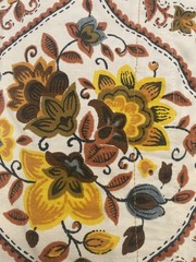 Vintage Cotton Fabric Bundle 5.5 Yards Leaf Floral Table Linen Sewing Lot