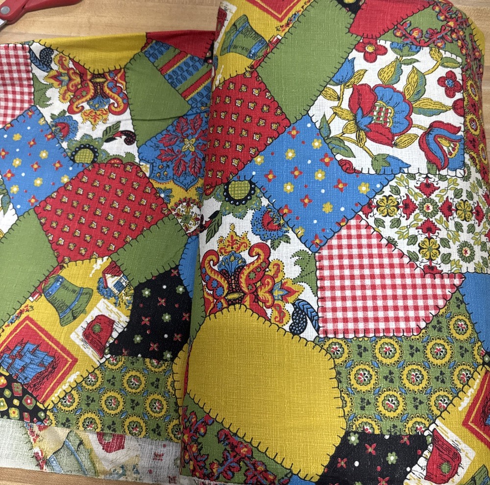 Vintage 1970s Patchwork Quilt Cheater Fabric 36” W X 20 Yards L Floral Paisley