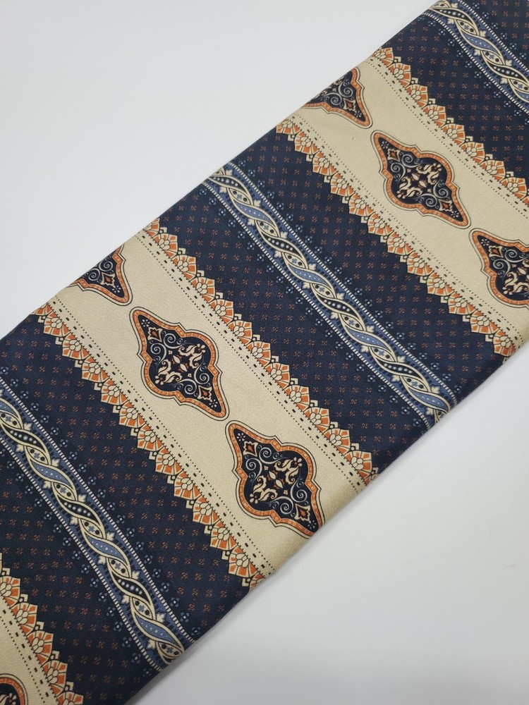 Judy Rothermel Fabric Indigo And Cheddar Marcus Fabrics Sew Quilt 33 INCHES