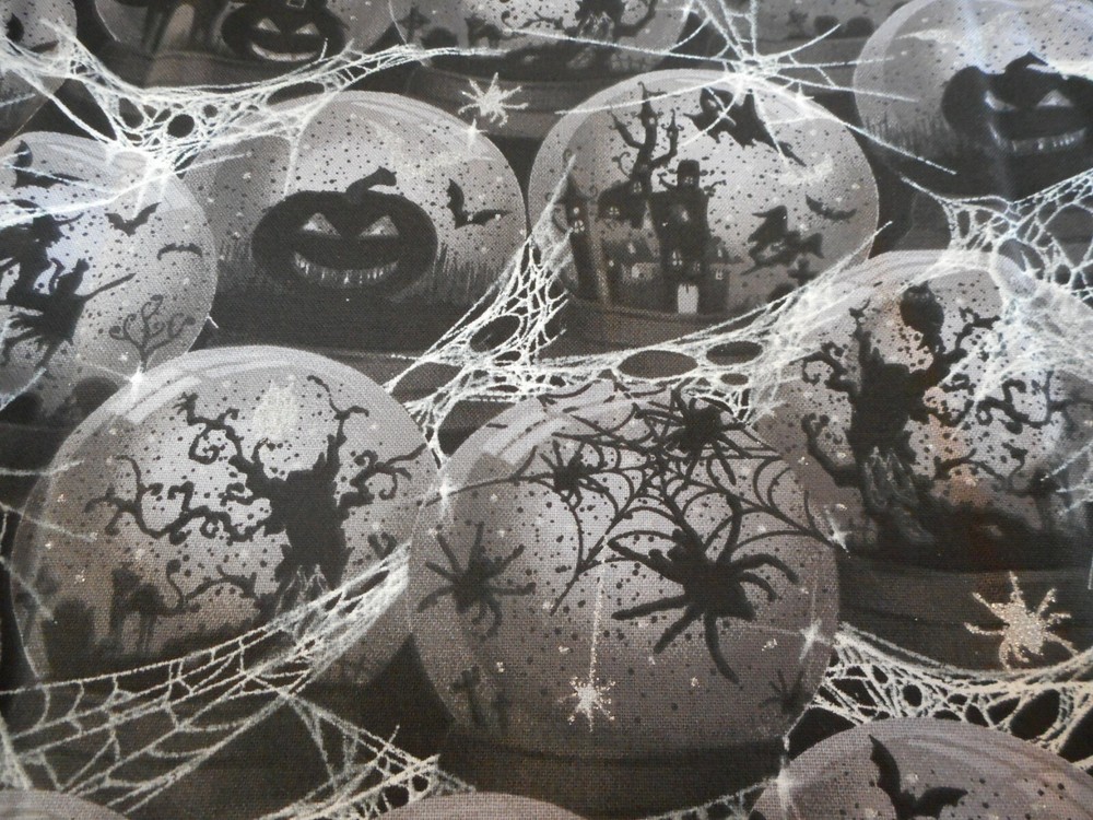 Brand New Gothic Halloween 100% Cotton by the 1/2 yard 18″ x 44″
