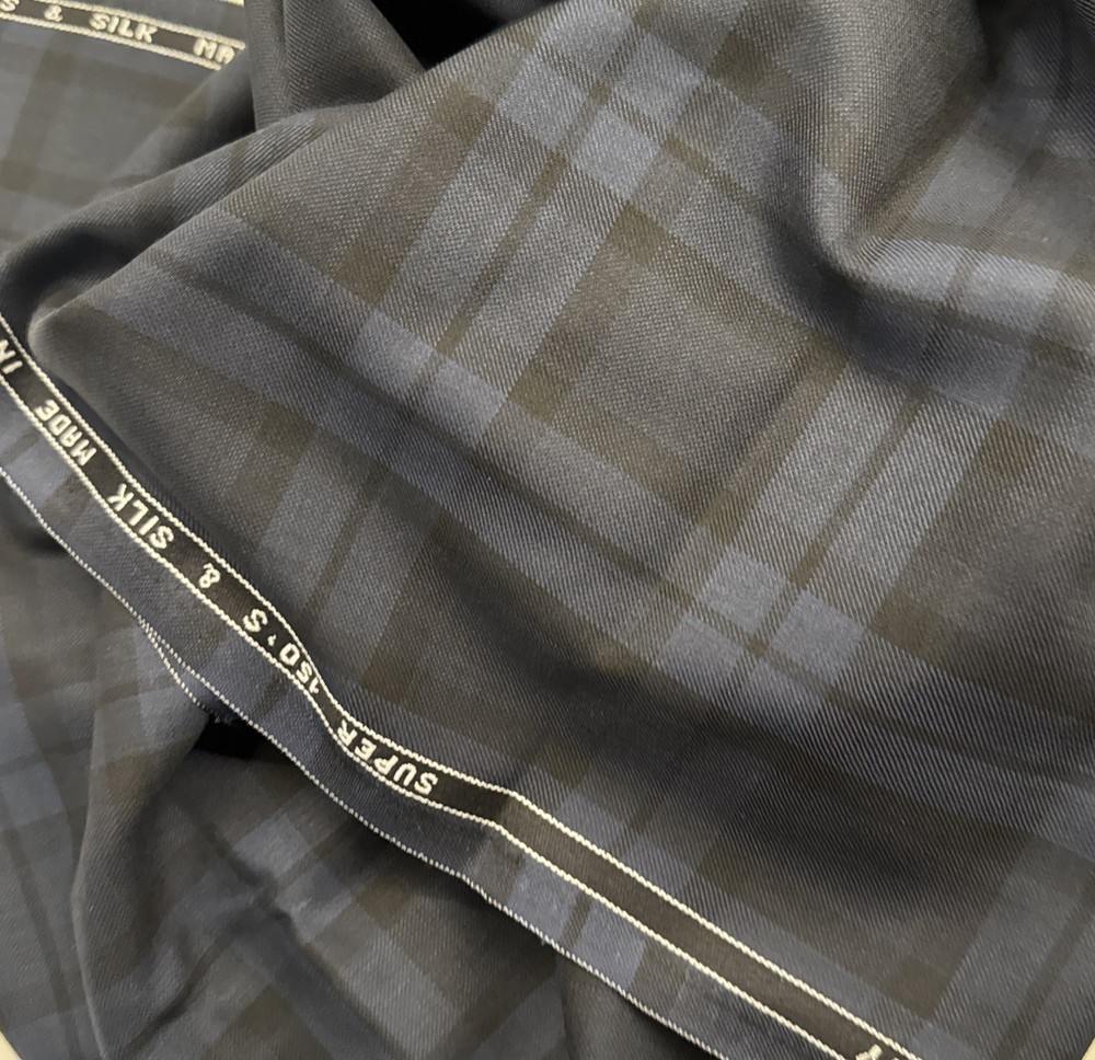 Super 150s Wool & Silk Italian Suiting Fabric Cloth Black Navy Blue Plaid 1.3yd