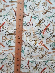 SCISSORS SEWING ITEMS HAIR SCISSOR VARIETY COLORS TAN INLAY COTTON FABRIC FQ