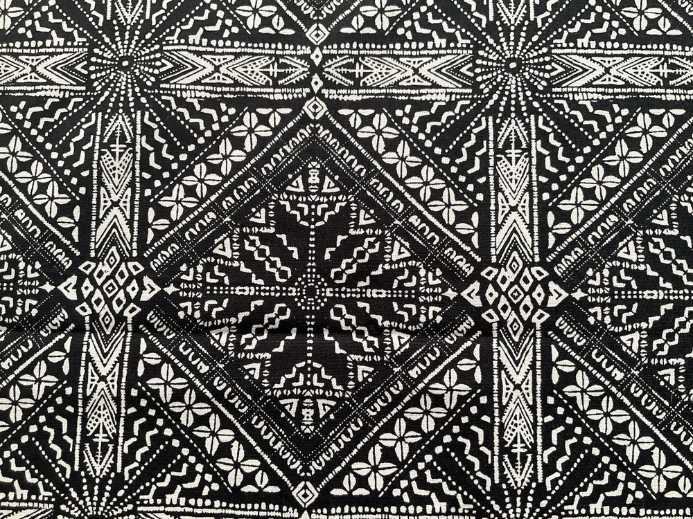 Fabric Flower Geometrical pattern Black & White Jo Ann 44”x 36”777