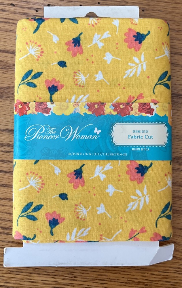 Pioneer Woman Fabric Spring Ditsy Quilting Cotton 1 Yard