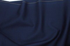 5m Reda 1865 s.p.a (Made for Hugo Boss)95% virgin wool 5%stretch suiting fabric