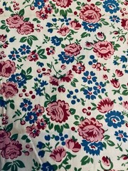 VTG 40-50`s Feminine Cabbage Rose & Other Florals Pink & Blue 36″ w X 25 ½”