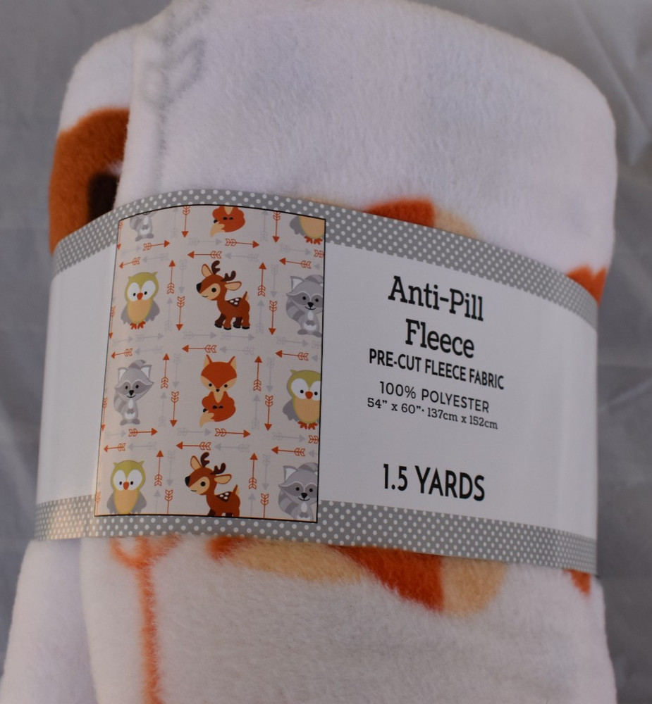 Cute forest woodsy woodland animals 54″ x 60″ 1.5 yards pre-cut fleece fabric