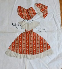 One Large Vintage Sun Bonnet Sue Block 12 X 12 Square on Muslin Fabric