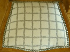 1/2 Yd-GRAYISH TAUPE/TAN CHECK Medium to Heavy Weight QUALITY Fabric 38″ Wide