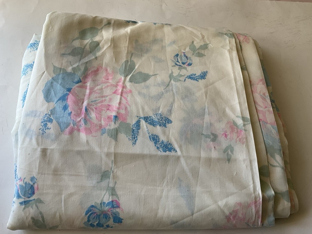 Quilting Sewing Crafts Fabric Shabby Chic Country Core Style Pastels Pink Blue