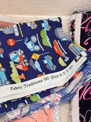 Quilting Cotton Fabric Scraps Lot 4.4 lb + Large Cuts Mixed Prints Solids