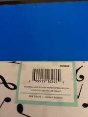 BRAND NEW CREATE IT 100% COTTON MUSIC NOTES PRECUT SEWING AND CRAFT FABRIC 18X21