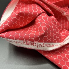 Riley Blake Designs Farm Girl Vintage by Lori Holt – Honeycomb Red C8742 1 Yd