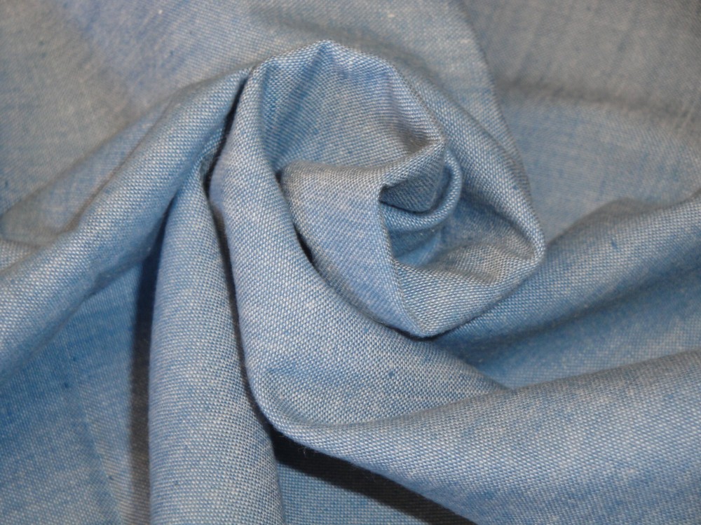 Dunroven House Blue Woven Cotton Chambray Homespun Apparel Home Decor Fabric